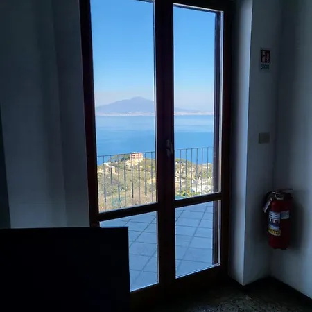 Bellavilla B