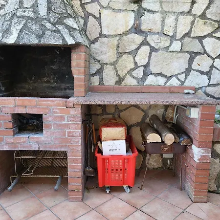 Bellavilla B *